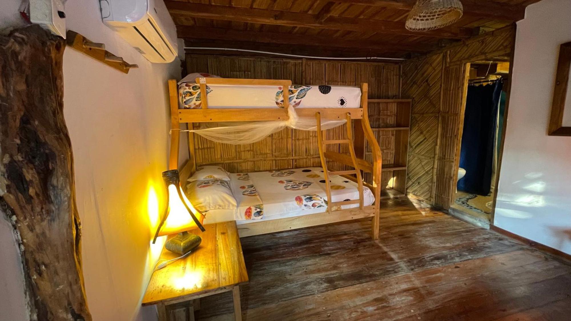 Hostal Olmito Canoa Exterior photo